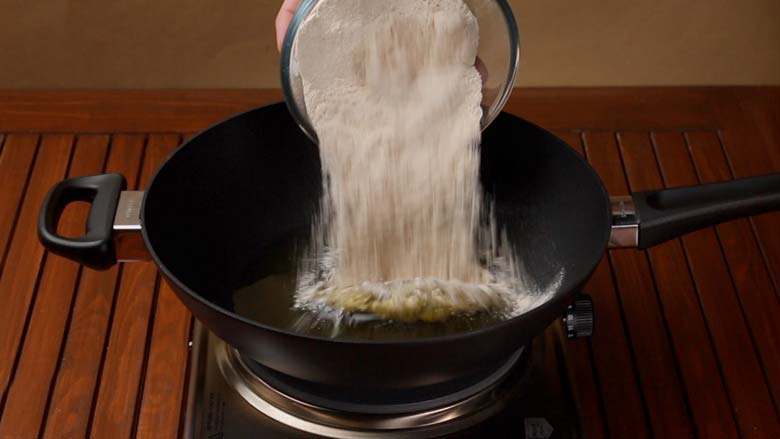 Aate Ka Halwa Cooking