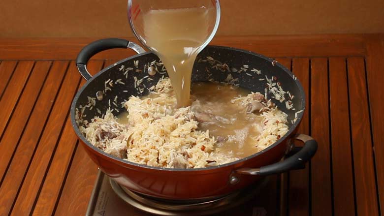 Yakhni Pulao at home 