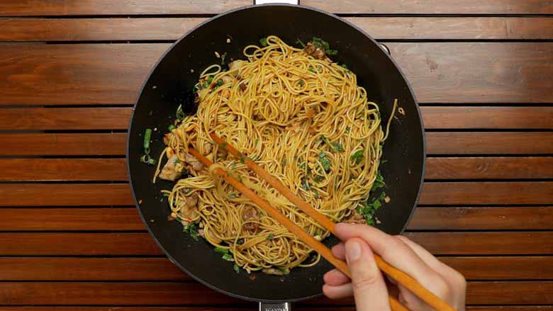 Easy Chicken Noodles Recipe