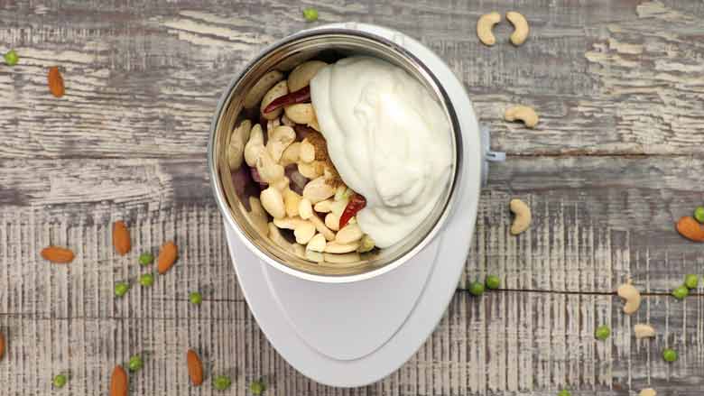 Mushroom Matar Malai Recipe