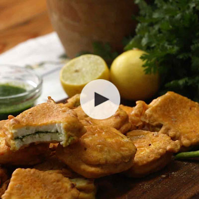 Stuffed Paneer Pakoda Recipe