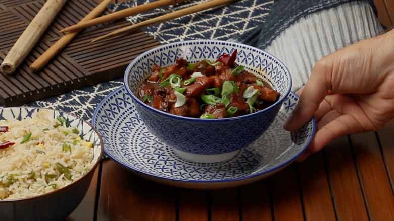 Serve chilli chicken immediately accompanied with rice - Chilli Chicken Szechuan Style Recipe