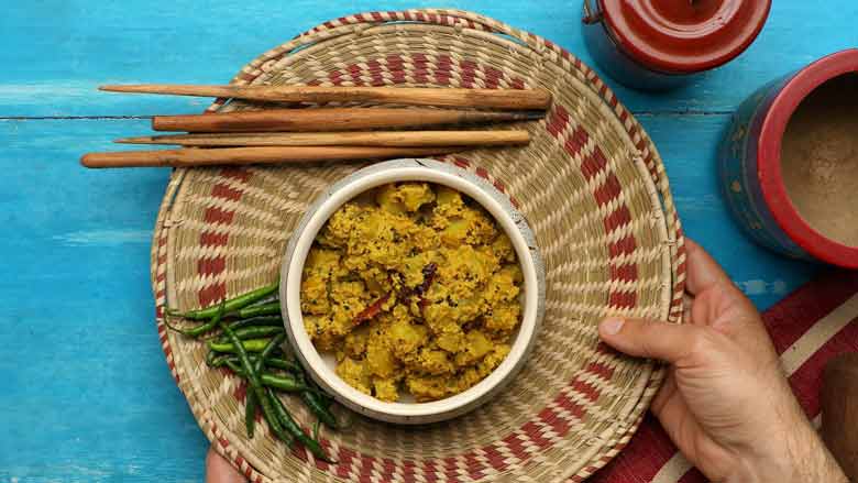 Transfer to a serving bowl and serve accompanied with rice - Potato Mushroom Posto recipe