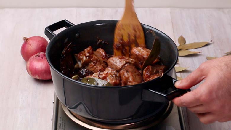 Brown mutton well for about 10 minutes - Rogan Josh Recipe