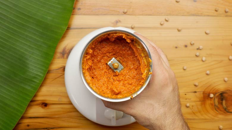 Grind coconut, red chillies, along with all other ghashi paste ingredients - Chana Ghashi Recipe