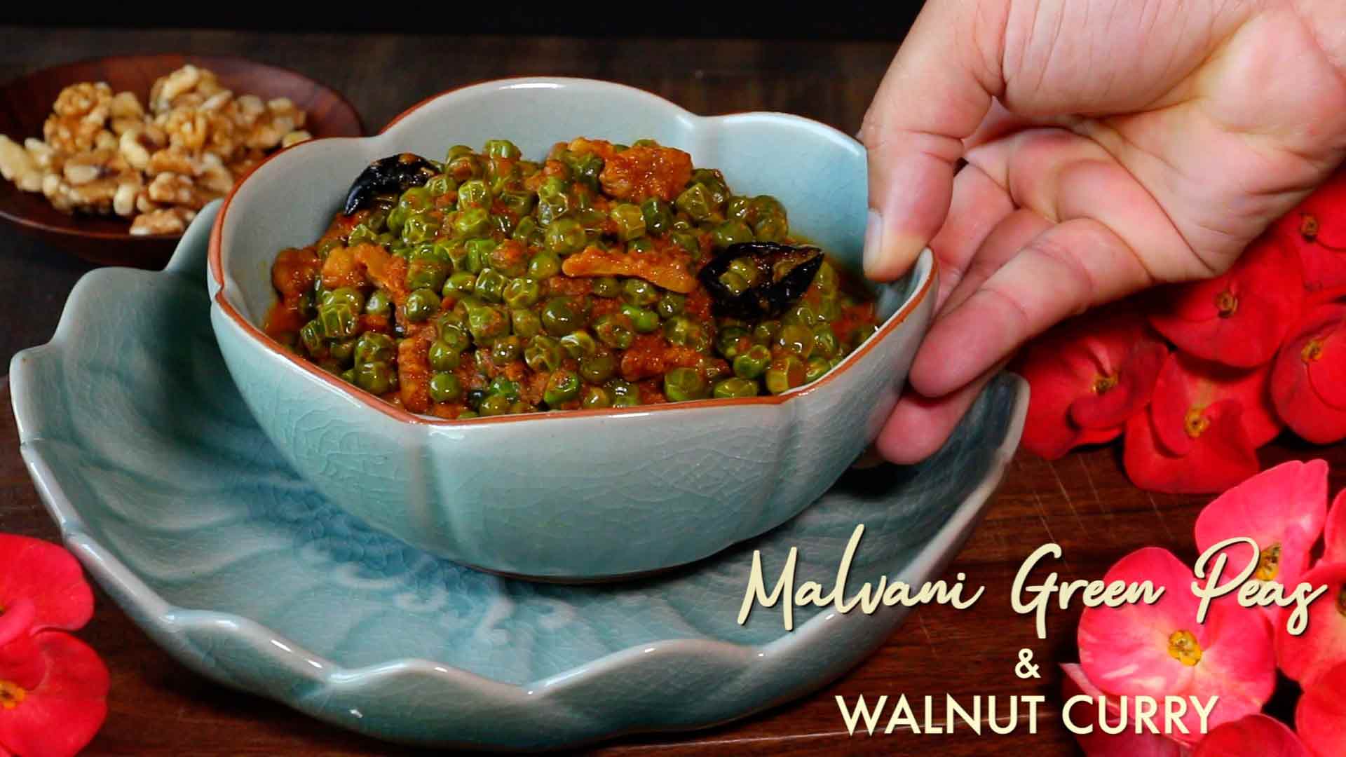 Malvani Green Peas and Walnut Curry Recipe