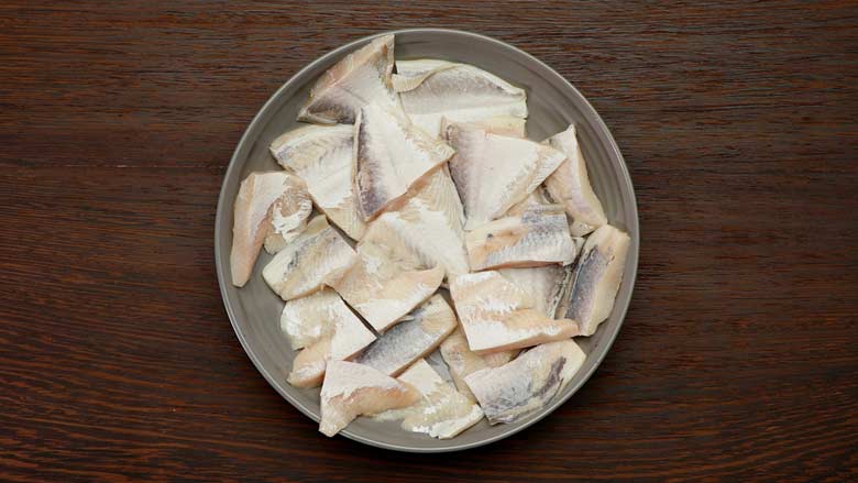 sprinkle pomfret fillets with salt and set aside while you sauté onions - Easy Pomfret Curry Recipe