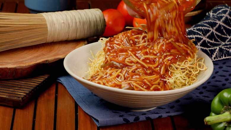 chicken chop suey with noodles