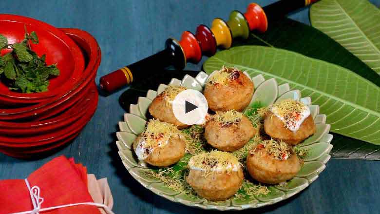 Dahi Batata Puri Recipe for Holi