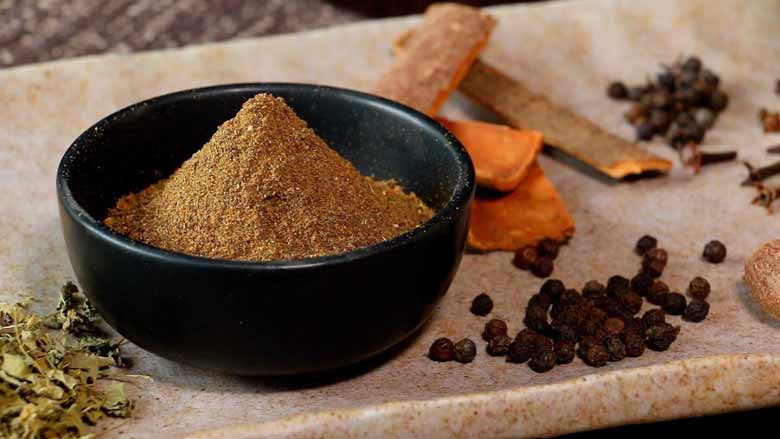 Lebanese Seven Spice | Seven Spice Powder Recipe by Yummefy